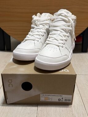 On Running White Low-Top Sneakers